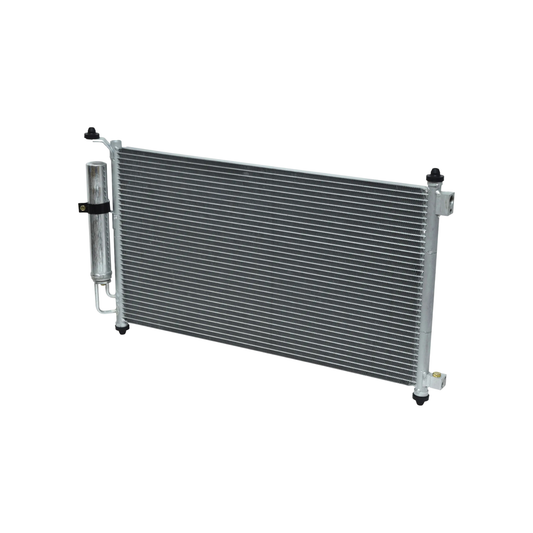 CONDENSADOR AUTO NISSAN VERSA 07-12 UAC